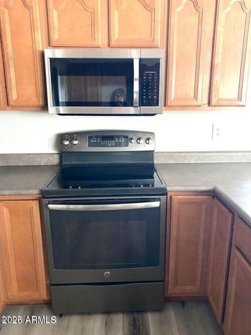 4417 S Newberry Road, Tempe, AZ 85282
