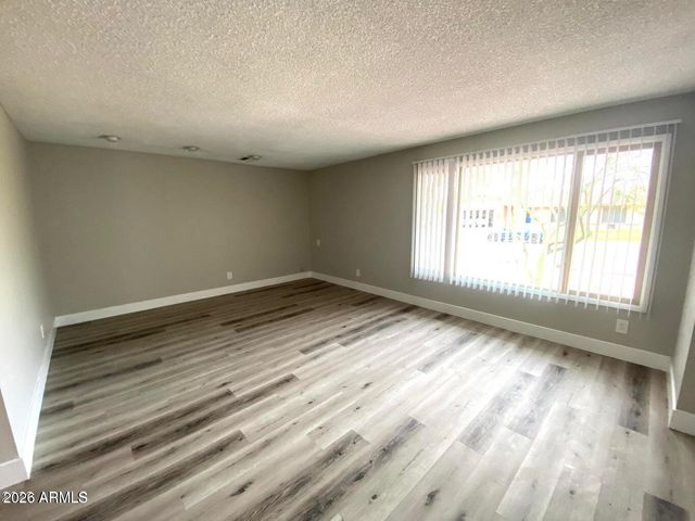 4417 S Newberry Road, Tempe, AZ 85282