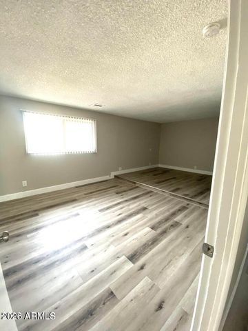 4417 S Newberry Road, Tempe, AZ 85282