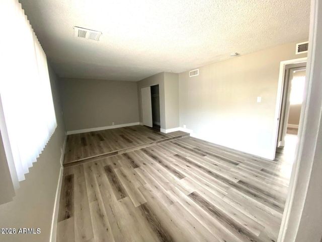 4417 S Newberry Road, Tempe, AZ 85282