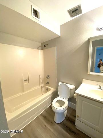 4417 S Newberry Road, Tempe, AZ 85282