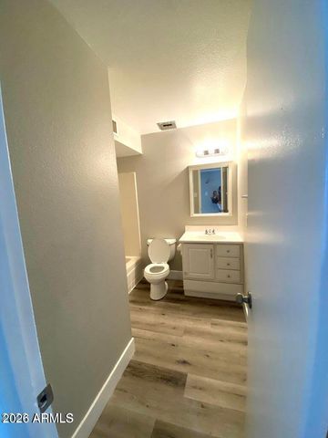 4417 S Newberry Road, Tempe, AZ 85282