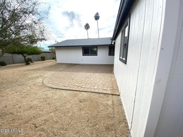 4417 S Newberry Road, Tempe, AZ 85282