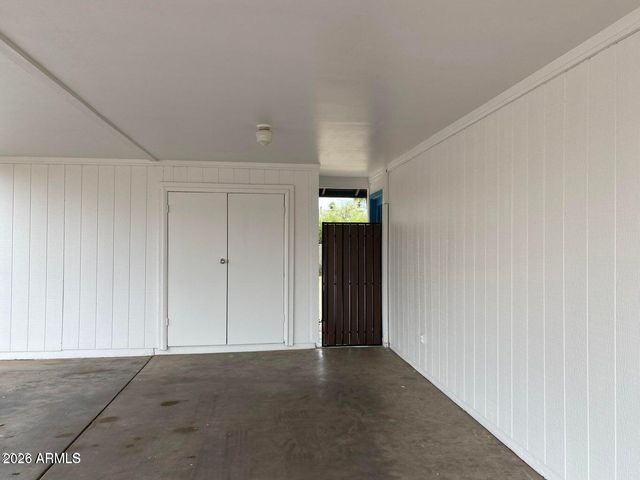 4417 S Newberry Road, Tempe, AZ 85282