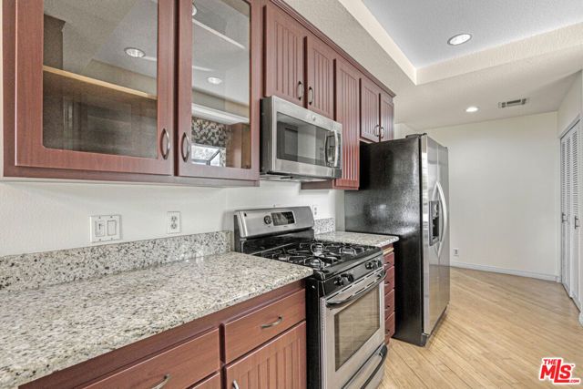 13331 Moorpark Street 233, Sherman Oaks, CA 91423