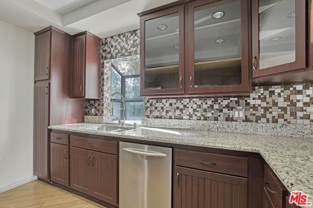 13331 Moorpark Street 233, Sherman Oaks, CA 91423