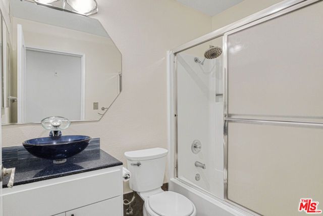 13331 Moorpark Street 233, Sherman Oaks, CA 91423
