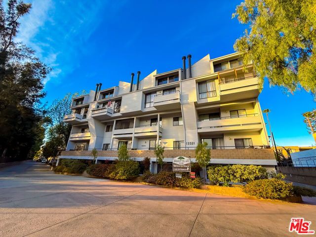13331 Moorpark Street 233, Sherman Oaks, CA 91423