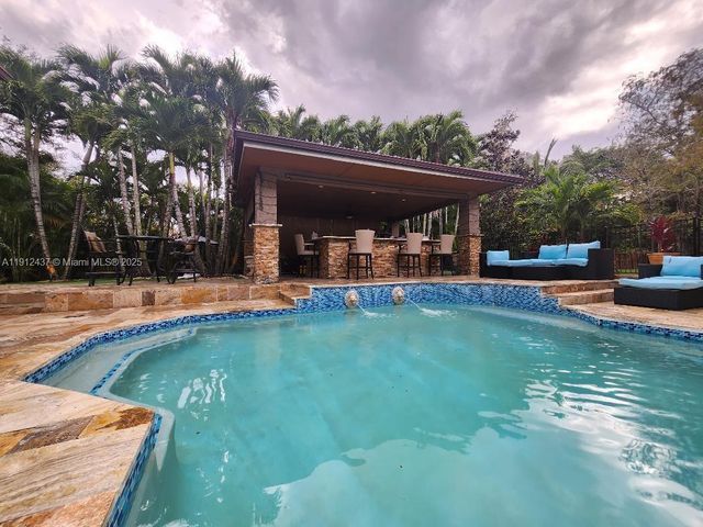 6879 NW 65th Terrace, Parkland, FL 33067