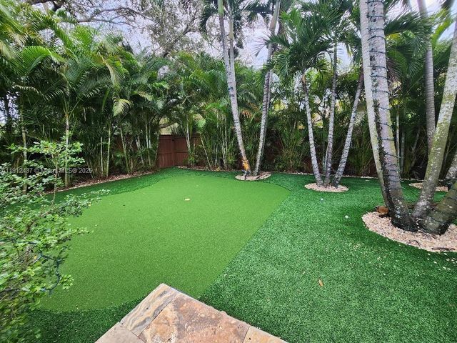 6879 NW 65th Terrace, Parkland, FL 33067