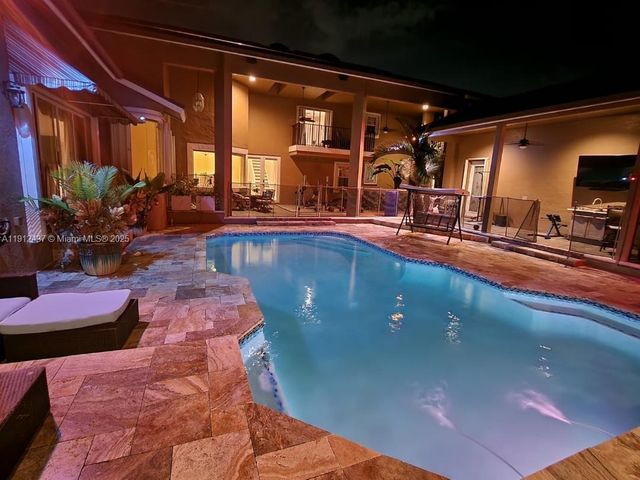 6879 NW 65th Terrace, Parkland, FL 33067