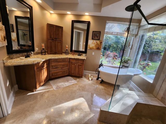 6879 NW 65th Terrace, Parkland, FL 33067