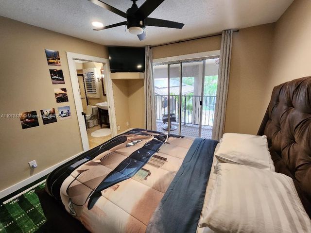 6879 NW 65th Terrace, Parkland, FL 33067