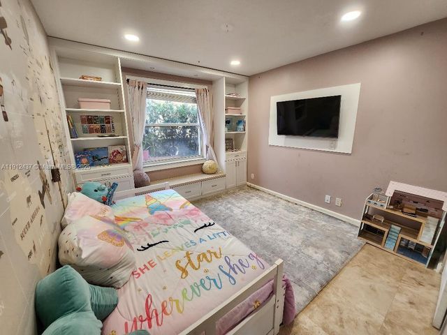 6879 NW 65th Terrace, Parkland, FL 33067