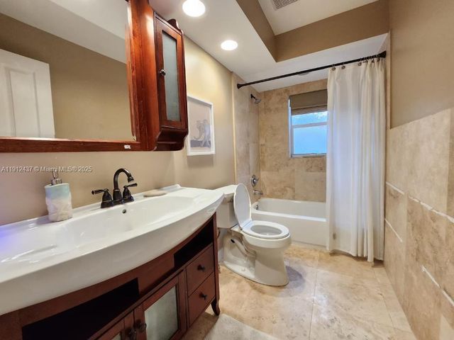 6879 NW 65th Terrace, Parkland, FL 33067