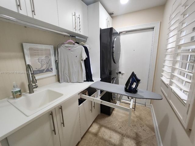 6879 NW 65th Terrace, Parkland, FL 33067