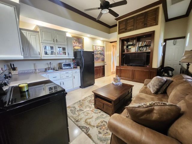 6879 NW 65th Terrace, Parkland, FL 33067