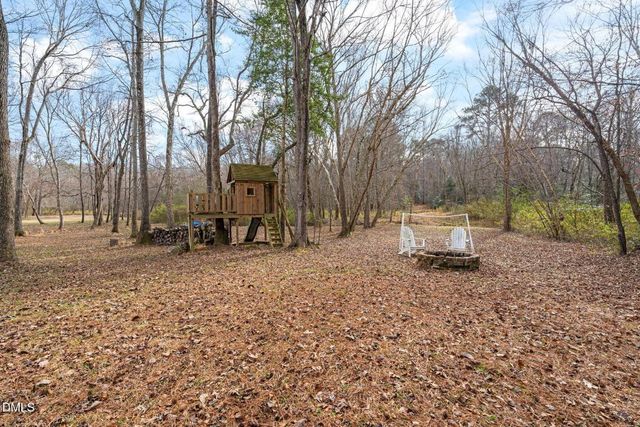 2300 Forestbluff Drive, Fuquay Varina, NC 27526