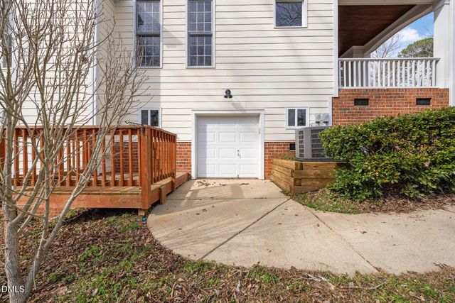 2300 Forestbluff Drive, Fuquay Varina, NC 27526