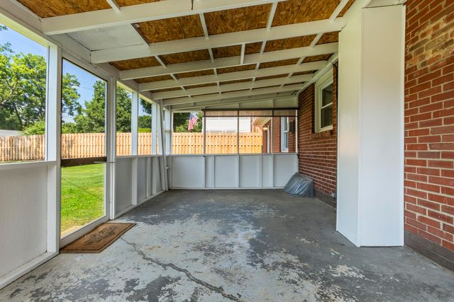 1038 Sioux Trail, Frankfort, KY 40601