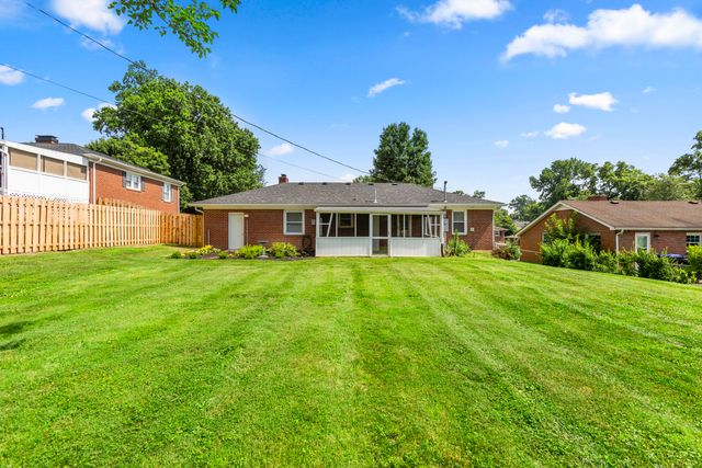 1038 Sioux Trail, Frankfort, KY 40601