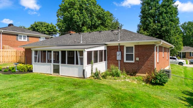 1038 Sioux Trail, Frankfort, KY 40601