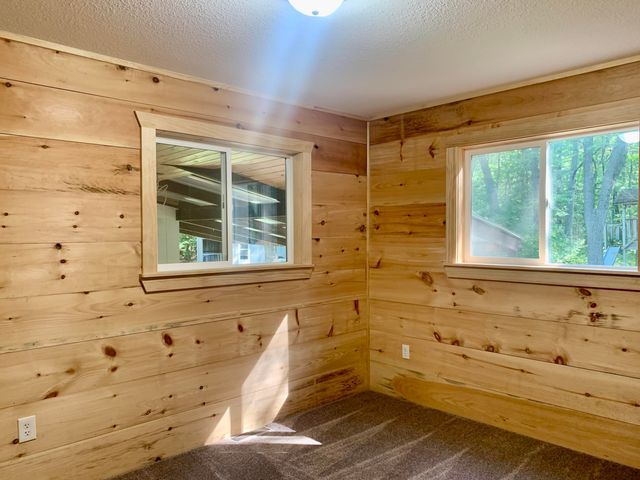 711 Division Street, Eastlake, MI 49626