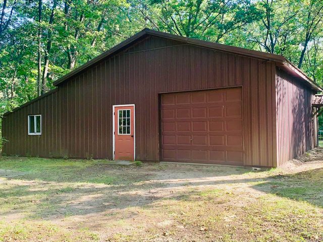 711 Division Street, Eastlake, MI 49626