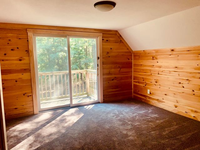 711 Division Street, Eastlake, MI 49626