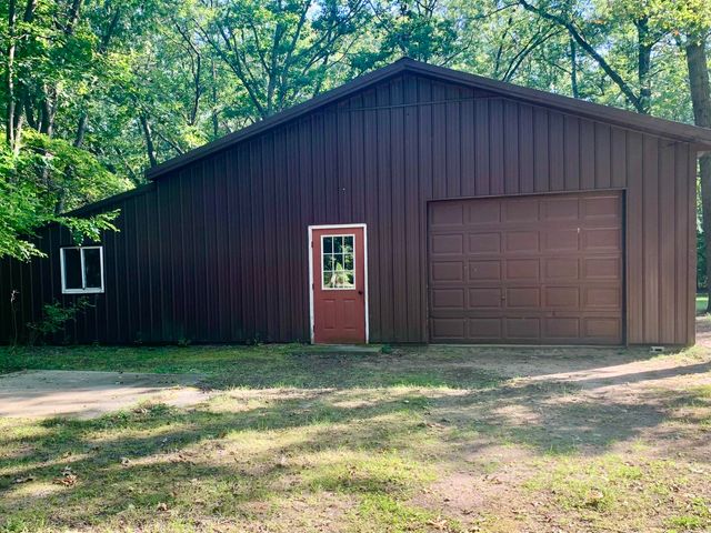 711 Division Street, Eastlake, MI 49626