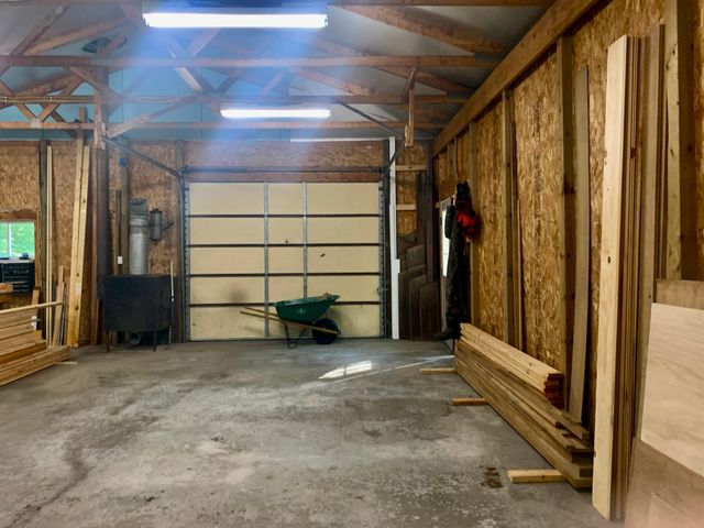 711 Division Street, Eastlake, MI 49626