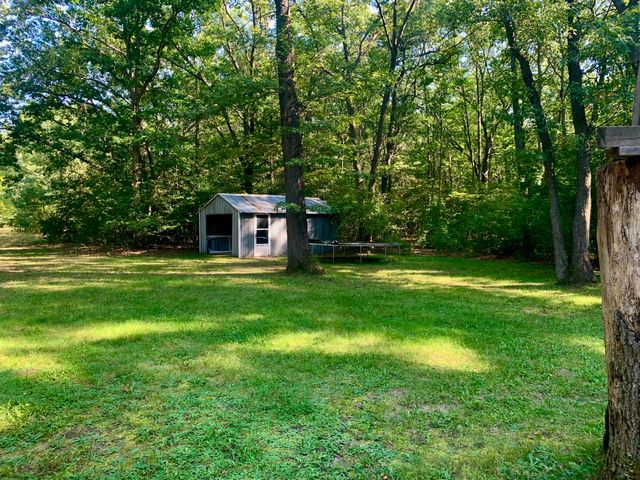 711 Division Street, Eastlake, MI 49626