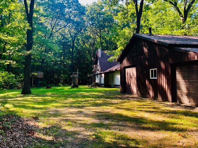 711 Division Street, Eastlake, MI 49626