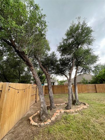 120 Sail Wind WAY, Georgetown, TX 78633