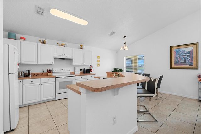 4811 CUMBRIAN LAKES DRIVE, Kissimmee, FL 34746