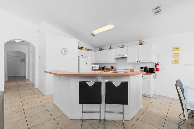 4811 CUMBRIAN LAKES DRIVE, Kissimmee, FL 34746