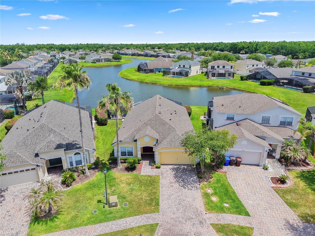 4811 CUMBRIAN LAKES DRIVE, Kissimmee, FL 34746