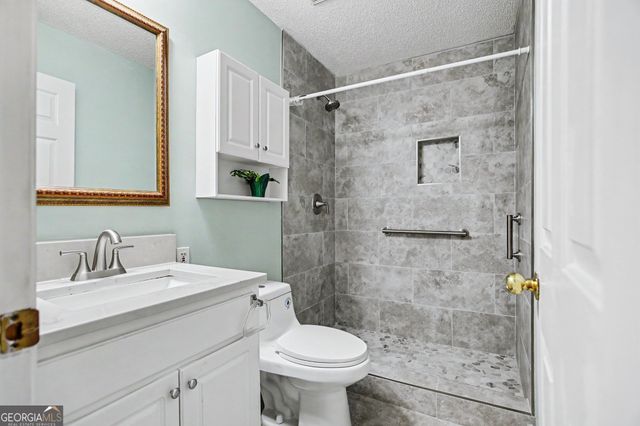 145 Courtyard Lane, Newnan, GA 30265
