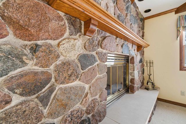 909 COUNTRY CLUB LANE, Fond Du Lac, WI 54935