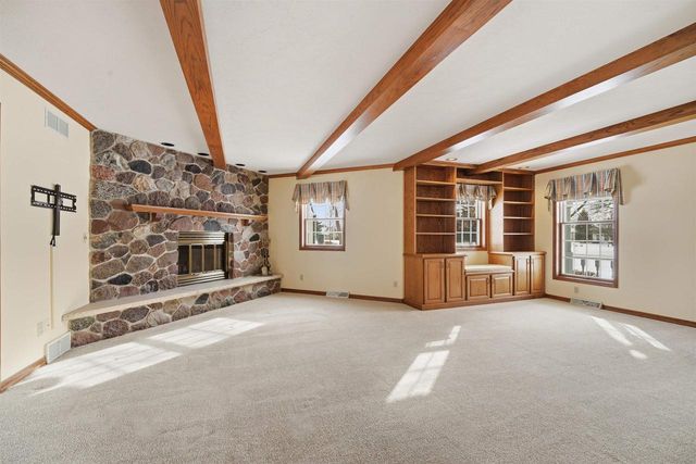 909 COUNTRY CLUB LANE, Fond Du Lac, WI 54935