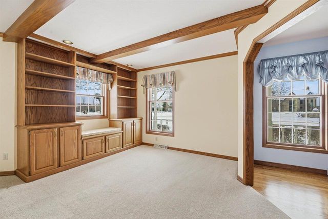 909 COUNTRY CLUB LANE, Fond Du Lac, WI 54935