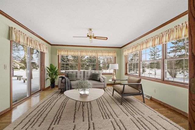 909 COUNTRY CLUB LANE, Fond Du Lac, WI 54935