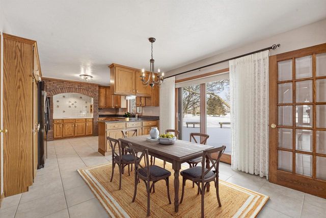 909 COUNTRY CLUB LANE, Fond Du Lac, WI 54935