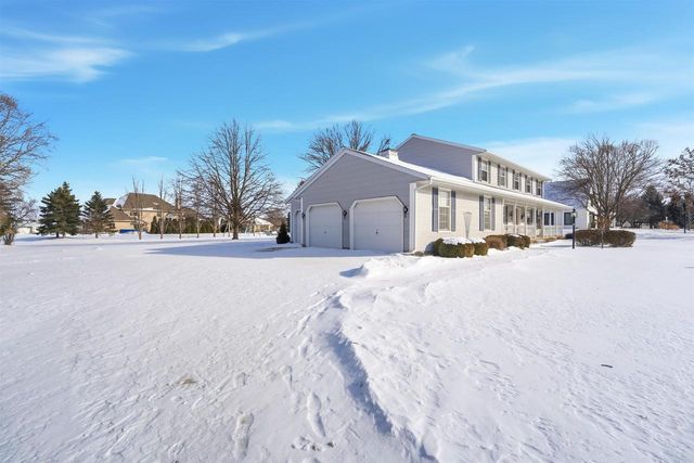909 COUNTRY CLUB LANE, Fond Du Lac, WI 54935