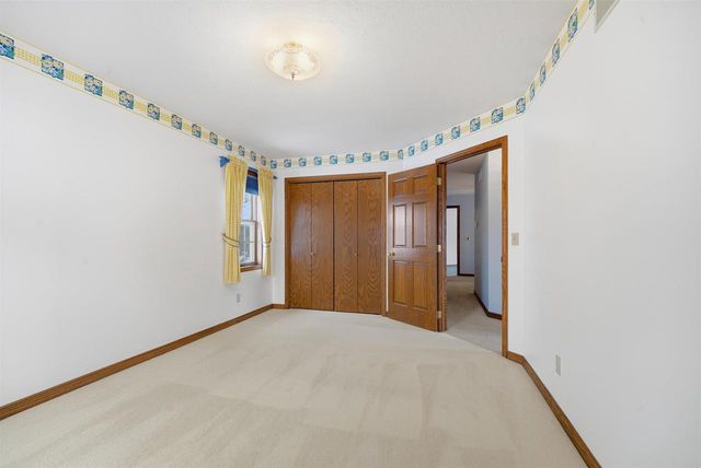 909 COUNTRY CLUB LANE, Fond Du Lac, WI 54935