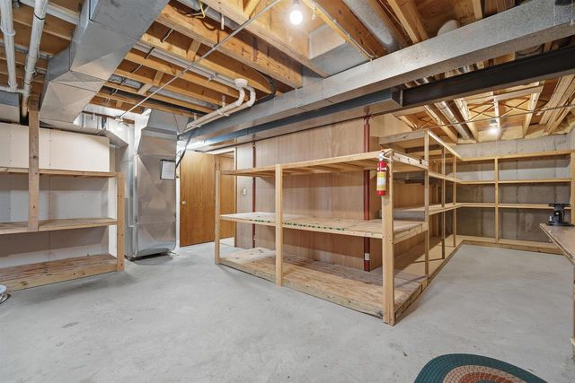 909 COUNTRY CLUB LANE, Fond Du Lac, WI 54935