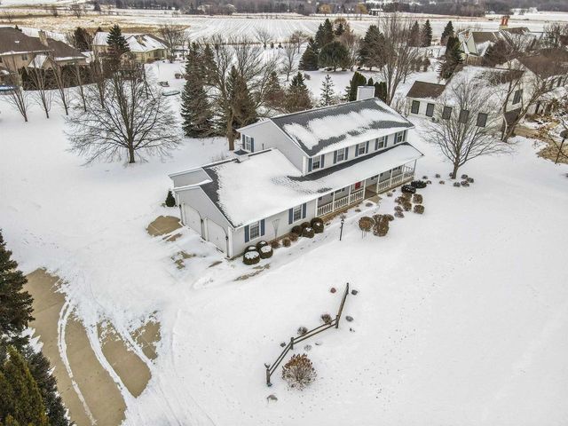 909 COUNTRY CLUB LANE, Fond Du Lac, WI 54935