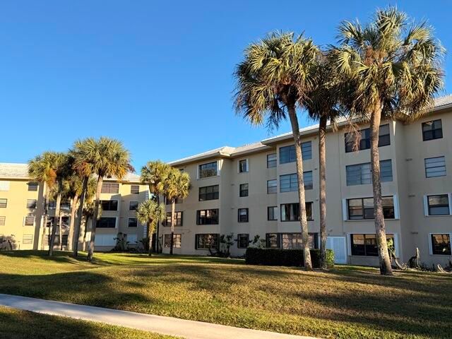 3501 Village Boulevard 405, West Palm Beach, FL 33409