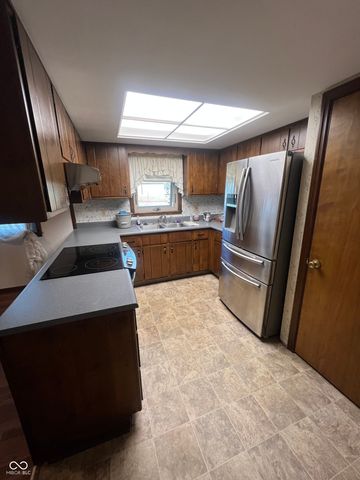 616 Lawndale Drive, Plainfield, IN 46168