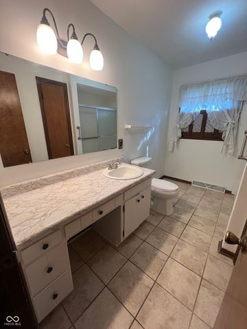 616 Lawndale Drive, Plainfield, IN 46168